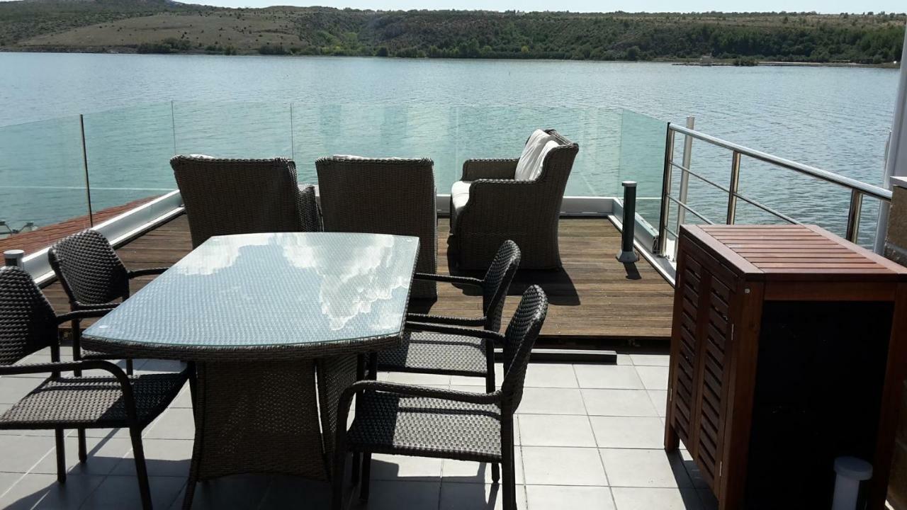 Luxury Apartment By The Sea With Private Whirlpool And Terrace 50M2 Posedarje Εξωτερικό φωτογραφία