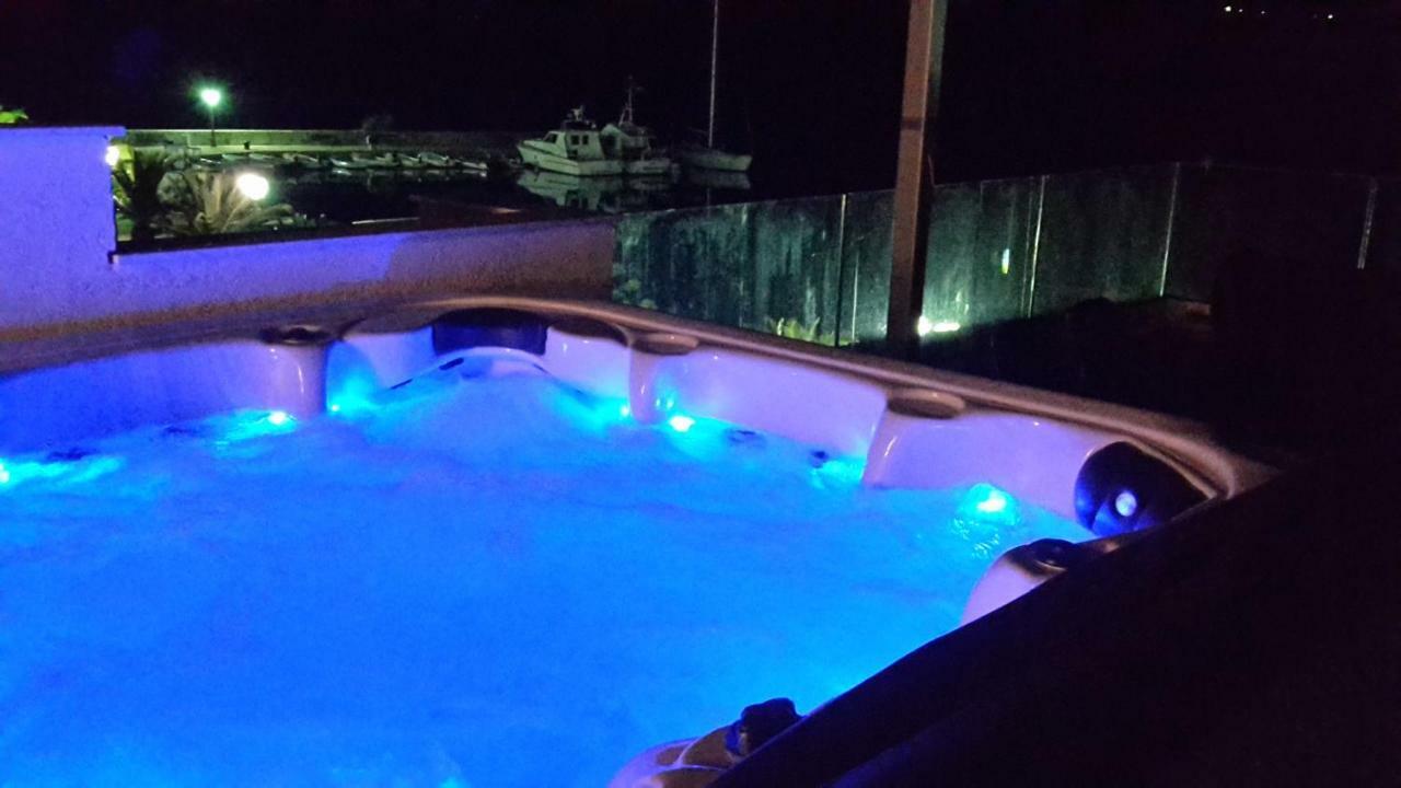 Luxury Apartment By The Sea With Private Whirlpool And Terrace 50M2 Posedarje Εξωτερικό φωτογραφία